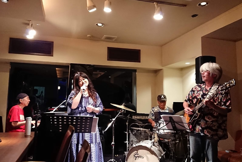 ウッズ村のルーシー